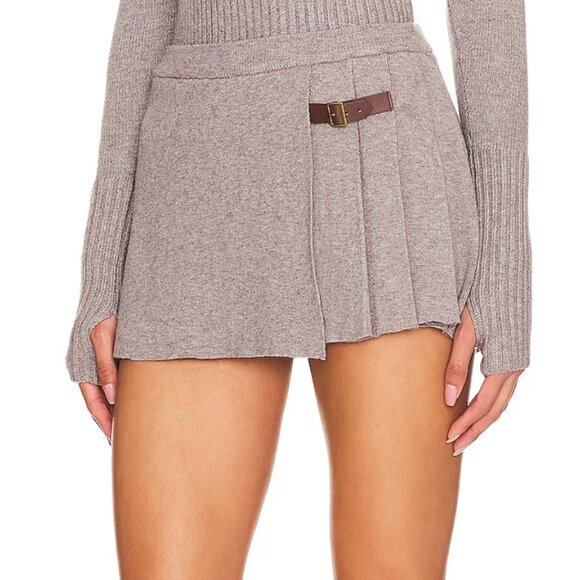 FRANKIES BIKINIS Carver Cloud Knit Skort, Small - Picture 3 of 4